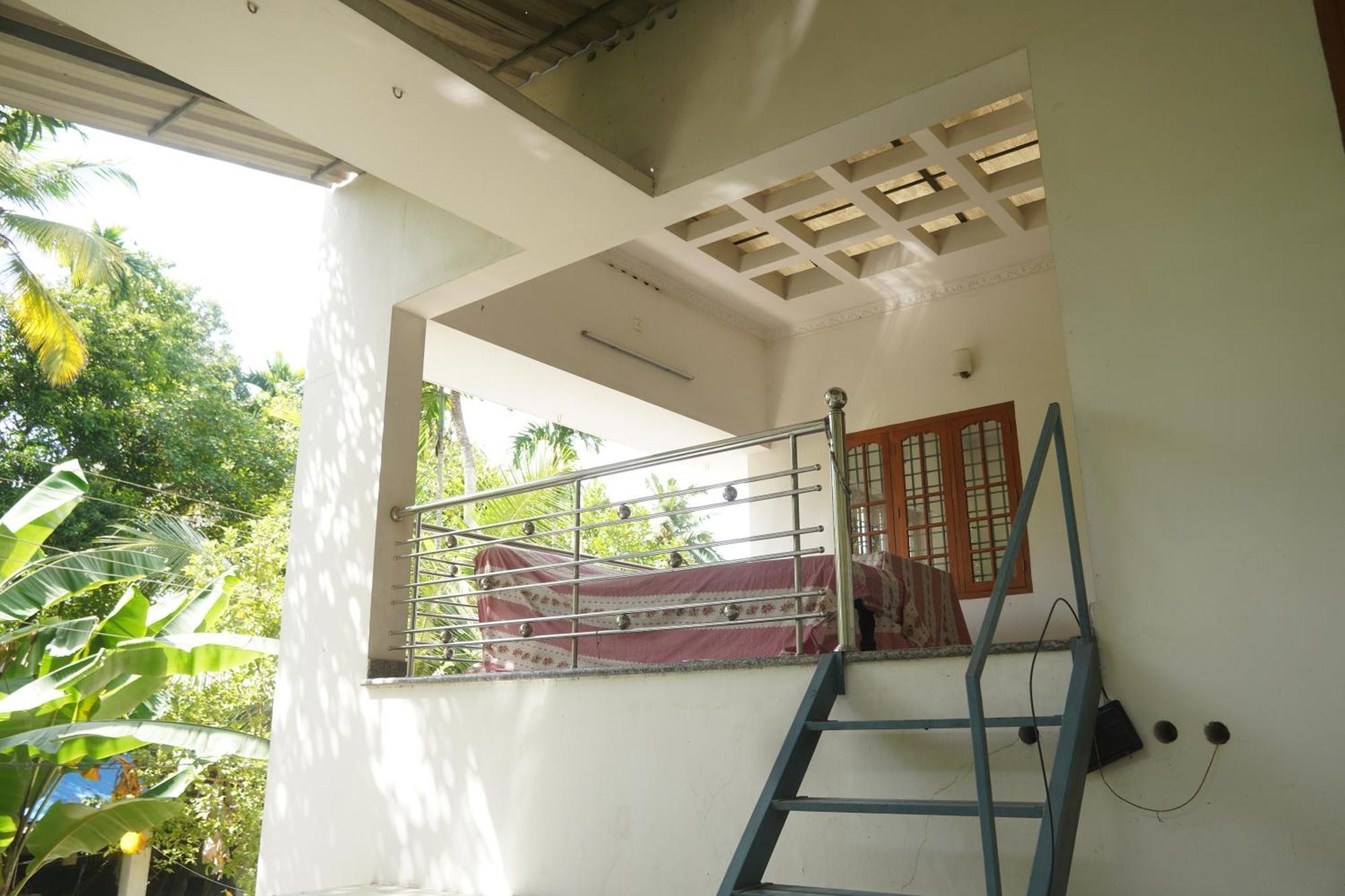 Joby Homestay Kadamakudy Kochi Ngoại thất bức ảnh